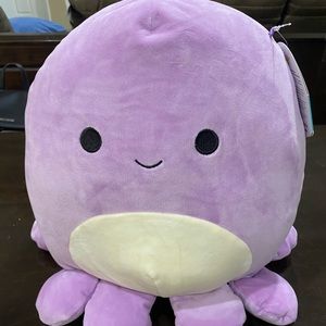 Squishmallows Violet the squid